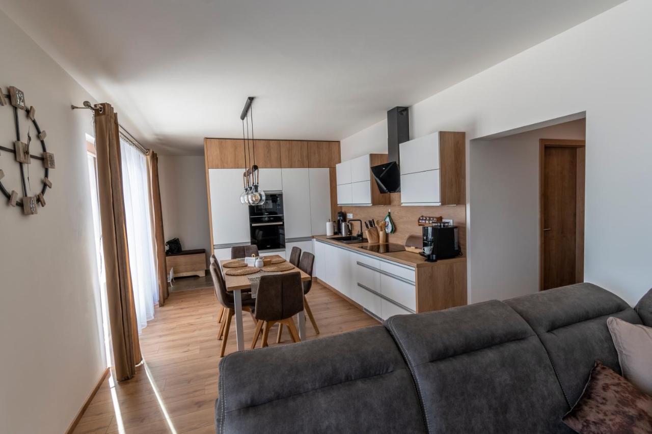 Apartmán Jesienka, Hillside Alsókubin Kültér fotó